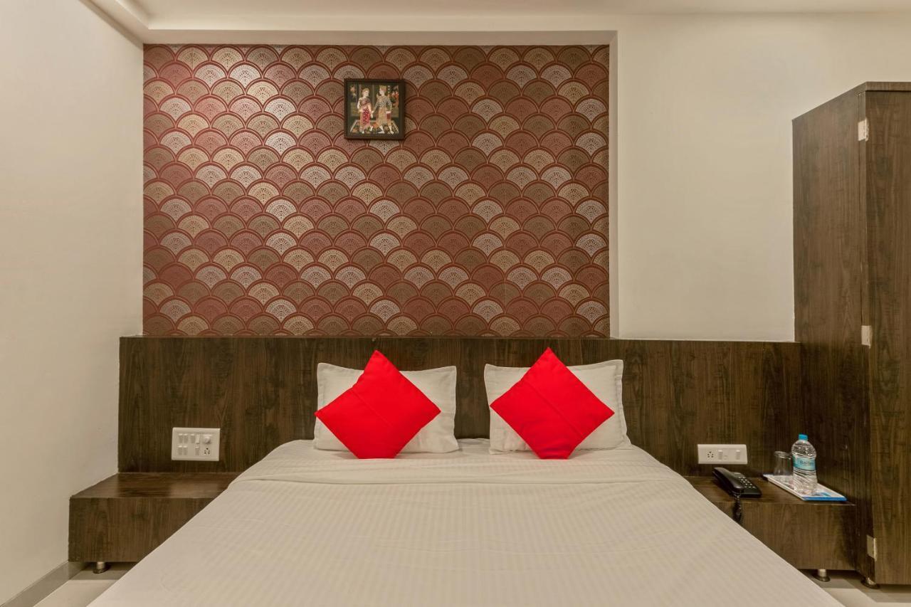 Oyo Flagship 19196 Shree Sai Niladri Residency 舍地 外观 照片