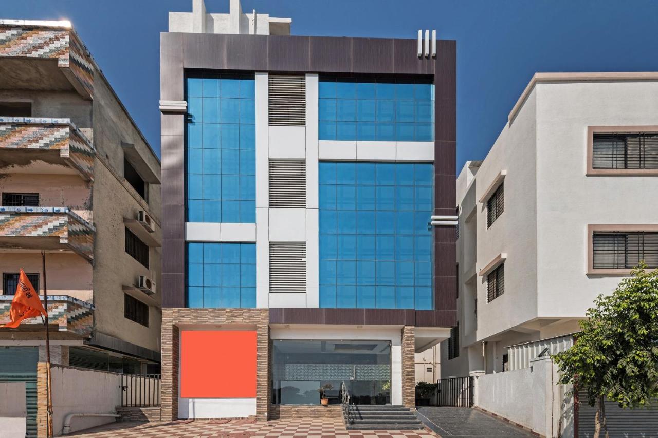 Oyo Flagship 19196 Shree Sai Niladri Residency 舍地 外观 照片